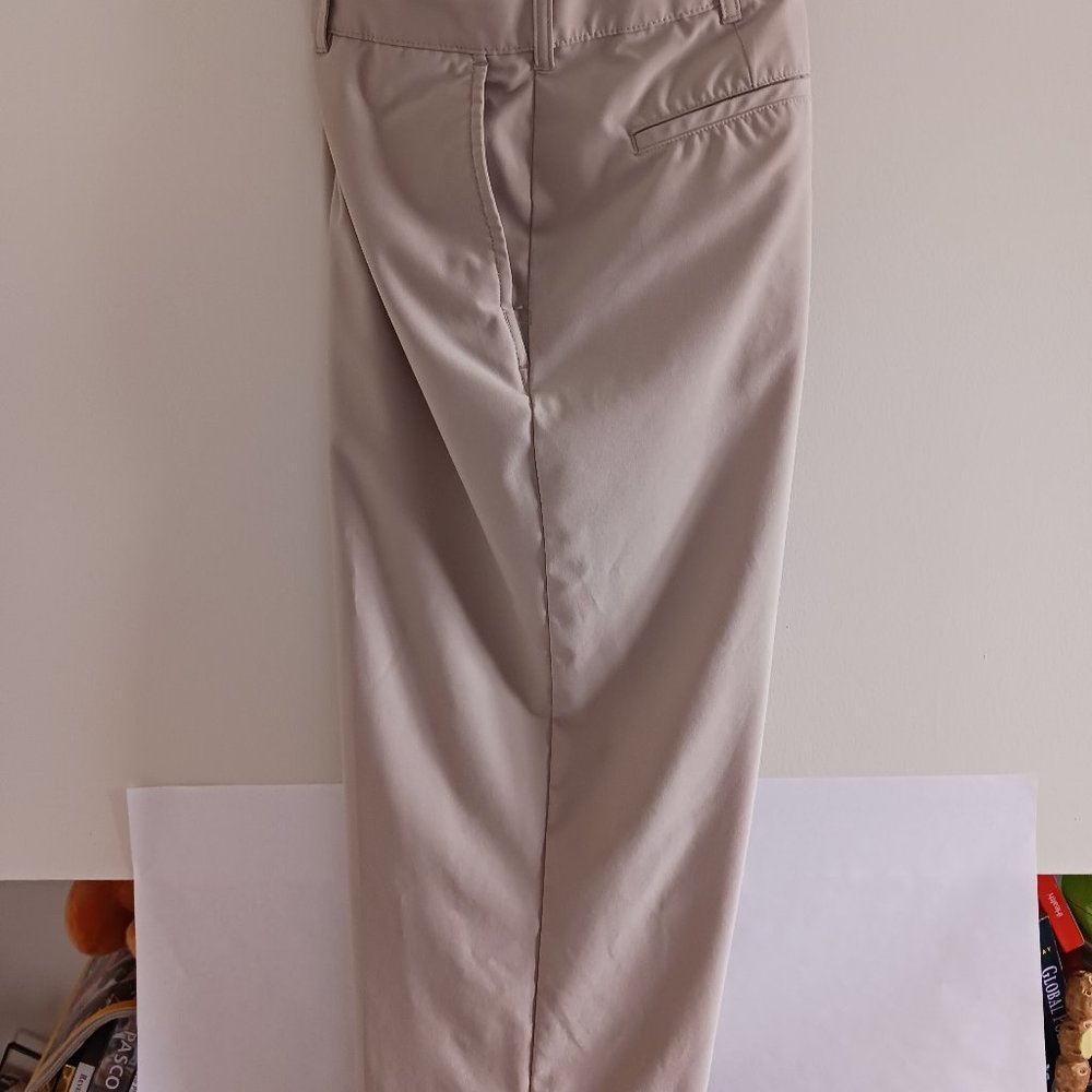 Izod golf pants 38x30